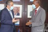سفير المملكة لدى بوتسوانا يلتقي بالسكرتير العام لمجموعة تنمية “سادك”
