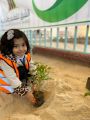 أطفال روضة الشرق الاهلية يشاركون بمبادرة «نريدها خضراء»
