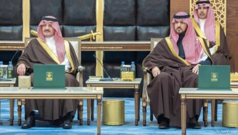 أمير المنطقة الشرقية يستقبل مُمثلي منظومة السياحة ويطّلع على الخطط المستقبلية لتنمية القطاع وتطويره بالمنطقة