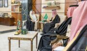 أمير المنطقة الشرقية يستقبل رئيس مجلس أمناء مؤسسة عبدالله الشريع الخيرية