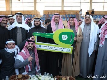 برعاية محافظ الخفجي ودعم “أرامكو”.. ميدان الفروسية يختتم حفله الثامن بتسليم سيارتين للفائزين