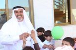 رجل الأعمال حسين العنزي يستضيف عدد من طلاب الابتدائي والروضة