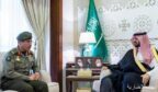 نائب أمير الشرقية يستقبل مدير عام الجوازات