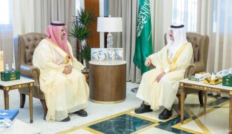 أمير المنطقة الشرقية يتسلم التقرير السنوي لـ”مدن” ويُثمِّن دورها في تعزيز التنمية الصناعية