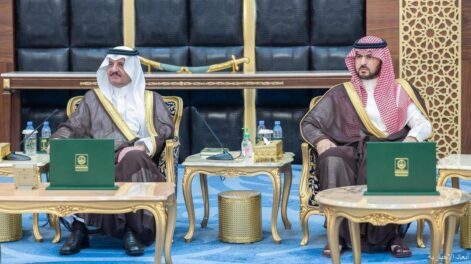 أمير الشرقية يستقبل منسوبي فرع وزارة الطاقة ويثمّن جهودهم في تجويد الخدمات المقدمة للمستفيدين