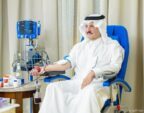 أمير المنطقة الشرقية يشارك في الحملة الوطنية للتبرع بالدم التي أطلقها سمو ولي العهد