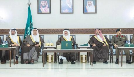 أمير المنطقة الشرقية يكرم المتبرعين والجهات المشاركة في الحملة الوطنية للتبرع بالدم