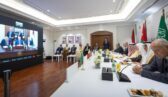 اللجنة الوزارية المكلّفة من القمة العربية الإسلامية المشتركة تعقد اجتماعًا موسعًا مع الرئيس الفلسطيني عبر تقنية الاتصال المرئي