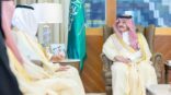 أمير المنطقة الشرقية يستقبل الرئيس التنفيذي لهيئة الإذاعة والتلفزيون