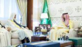 نائب أمير الشرقية يستقبل رئيس مجلس إدارة جمعية “رعاية” لتيسير الزواج ورعاية الأسرة بالأحساء