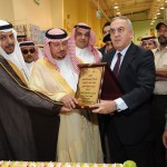 فريق الدفاع المدني يواجه قداما لاعبي القدم بالخفجي ضمن فعاليات اليوم العالمي