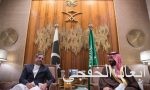 خادم الحرمين يستعرض مع رئيس وزراء باكستان العلاقات ومستجدات الأوضاع في المنطقة