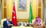 ولي العهد يستعرض العلاقات وفرص تنميتها مع رئيس وزراء تركيا