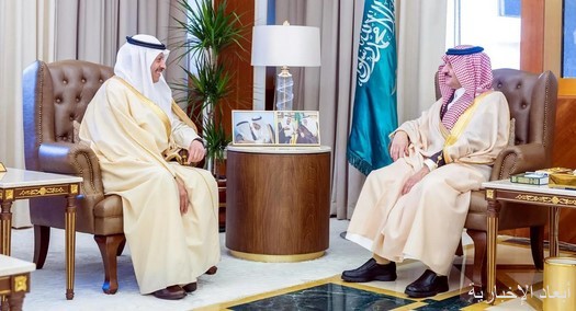 أمير المنطقة الشرقية يستقبل سفير المملكة لدى مملكة البحرين الشقيقة